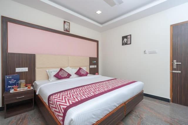 Famous Residency Hotel Tiruchirappalli Exterior foto